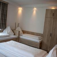 Classic Quadruple Room
