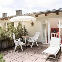 Maisonette with Lake View