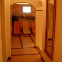 Deluxe Two-Bedroom Apartment with Balcony (9 Adults)