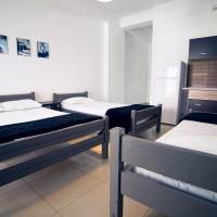 Studio Ground Floor with 1 Double and 2 Single Beds (4 Adults)