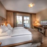 Superior Double Room with Mountain View