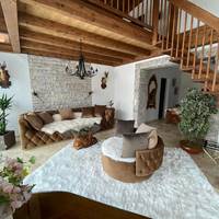Deluxe Suite - Split Level