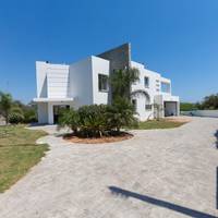 Superior Villa