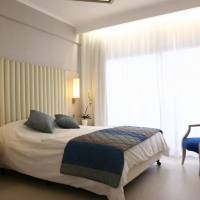 Double or Twin Room room with Side Sea View (2 Adults + 1 Child)