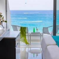 Double or Twin Room with Front Sea View
