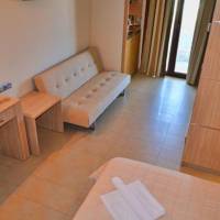Studio (3 Adults)