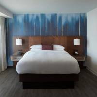 Concierge lounge access, Guest room, 1 Queen, City view