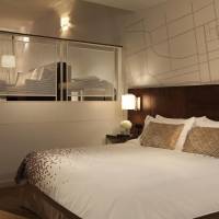 Larger Guest room, 1 King, Sofa bed, Field view