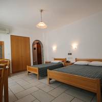 Studio (3 Adults)