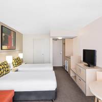 Standard Twin Room - City Side