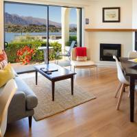 Lakeview One-Bedroom Corner Suite