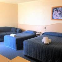 Waterfront Twin Room with Balcony