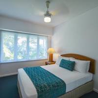 Deluxe Three-Bedroom Apartment