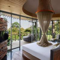 Tree Villa with Private Pool