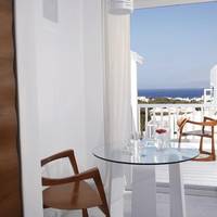 Honeymoon Suite with Sea or Pool View
