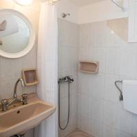 Studio (3 Adults)