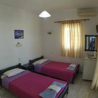 Economy Triple Room