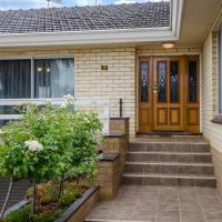 Four-Bedroom House - 9 Farlie Street