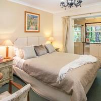 Superior Queen Room (room 2)