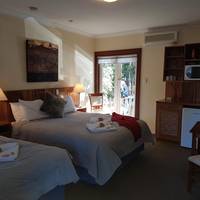Triple Room with Courtyard View