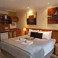 King Room with Courtyard View