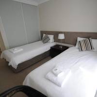 Two-Bedroom Apartment with Spa Bath