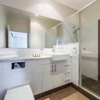 Two-Bedroom Apartment with Marina View