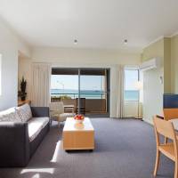 One-Bedroom Apartment with Ocean View