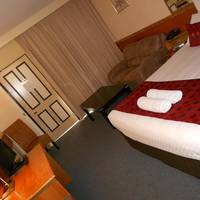 Standard Room with Spa Bath