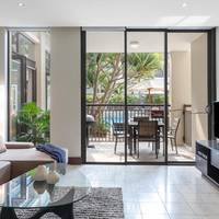 Studio with Pool Access