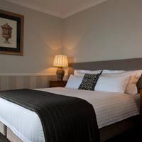 Room with Cliff View