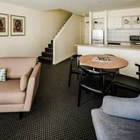 Two-Bedroom Apartment - Townhouse