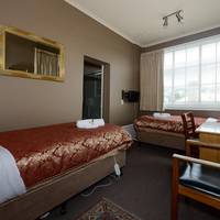 Classic Twin Room with Private Bathroom