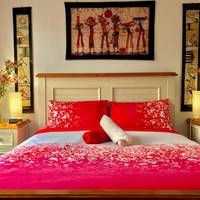 Queen Room with Private Bathroom