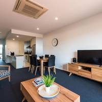 Wapping - Collins Three-Bedroom Apartment