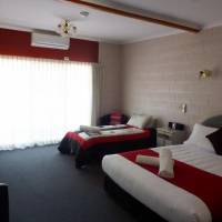 Deluxe Double or Twin Room with Mountain View
