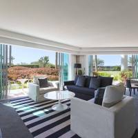 One-Bedroom Suite with Terrace and Garden View