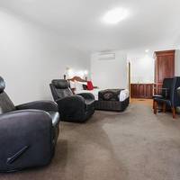Queen Suite
