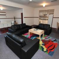 Four-Bedroom Cottage - Macquarie Cottage	