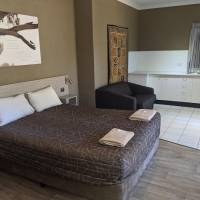 Standard Queen Room (Non Pet-Friendly)
