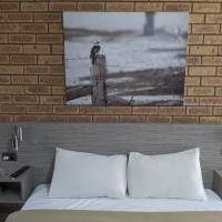 Twin Room (Non Pet-Friendly)