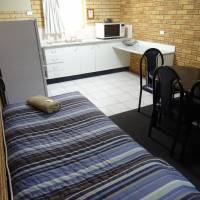 Two-Bedroom Apartment (Non Pet-Friendly)