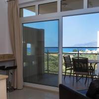 Apartment with Garden View