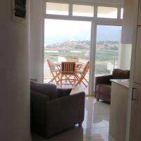 Apartment with Sea View and Pool View