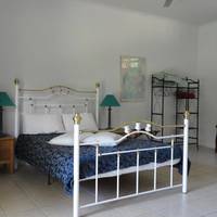 Rosella Family Room with Pool View and Shared Bathroom Facilities