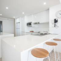 Superior Three-Bedroom Apartment with Ocean View