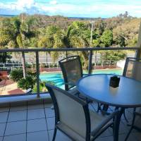 Deluxe Family Apartment with Private Rooftop Sea View 