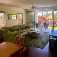 Deluxe Two-Bedroom Apartment with Garden View