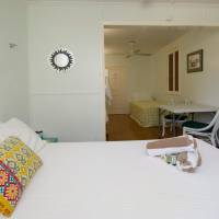 Twin Room with Shared Bathroom