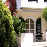 Studio with Garden View - Ground Floor